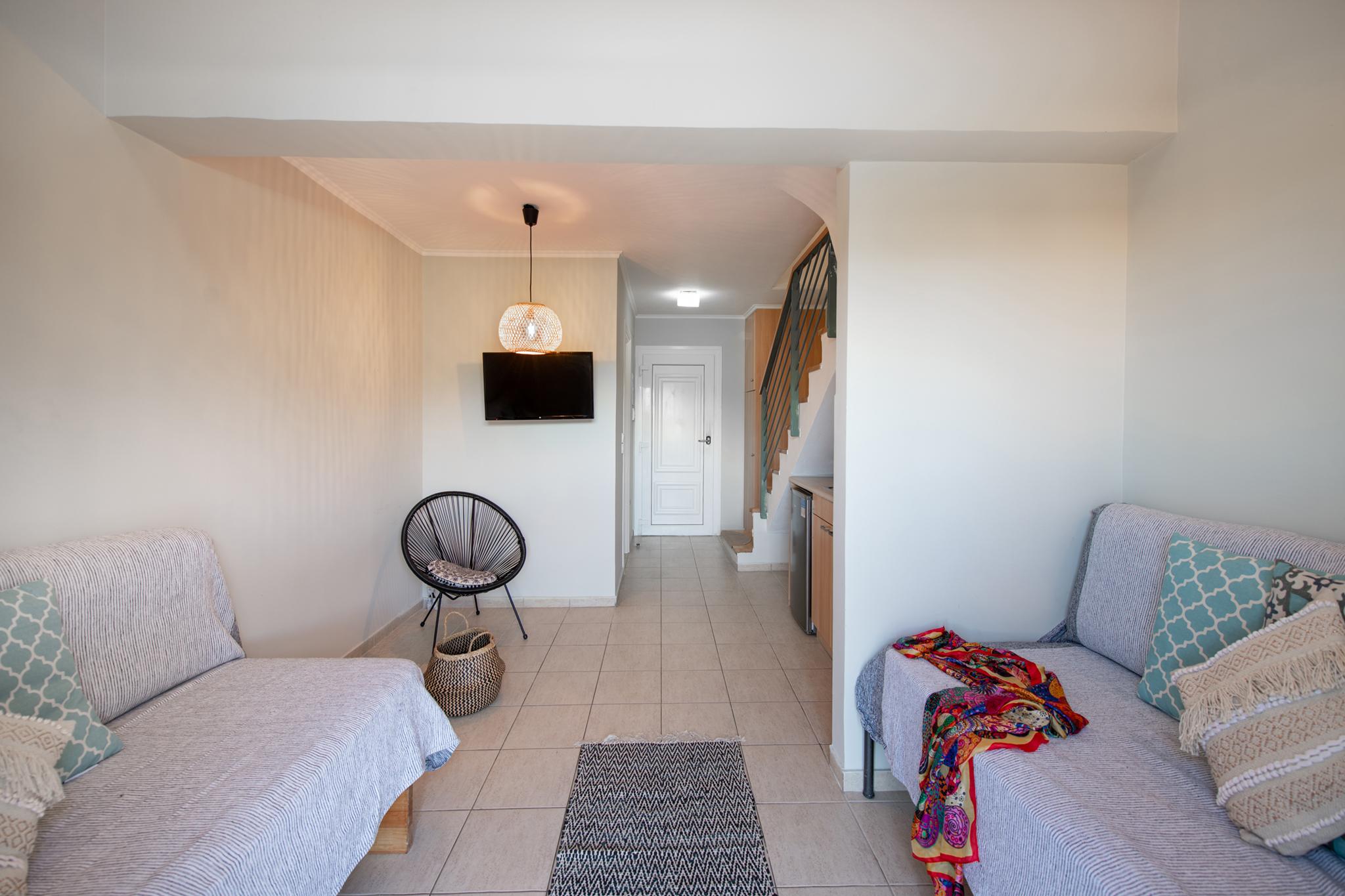 Ekati Maizonettes Hotel 4*